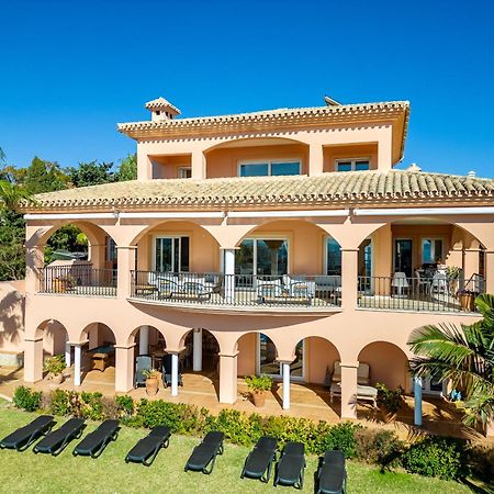 Beachside Villa With Panoramic Sea Views Benalmadena Bagian luar foto