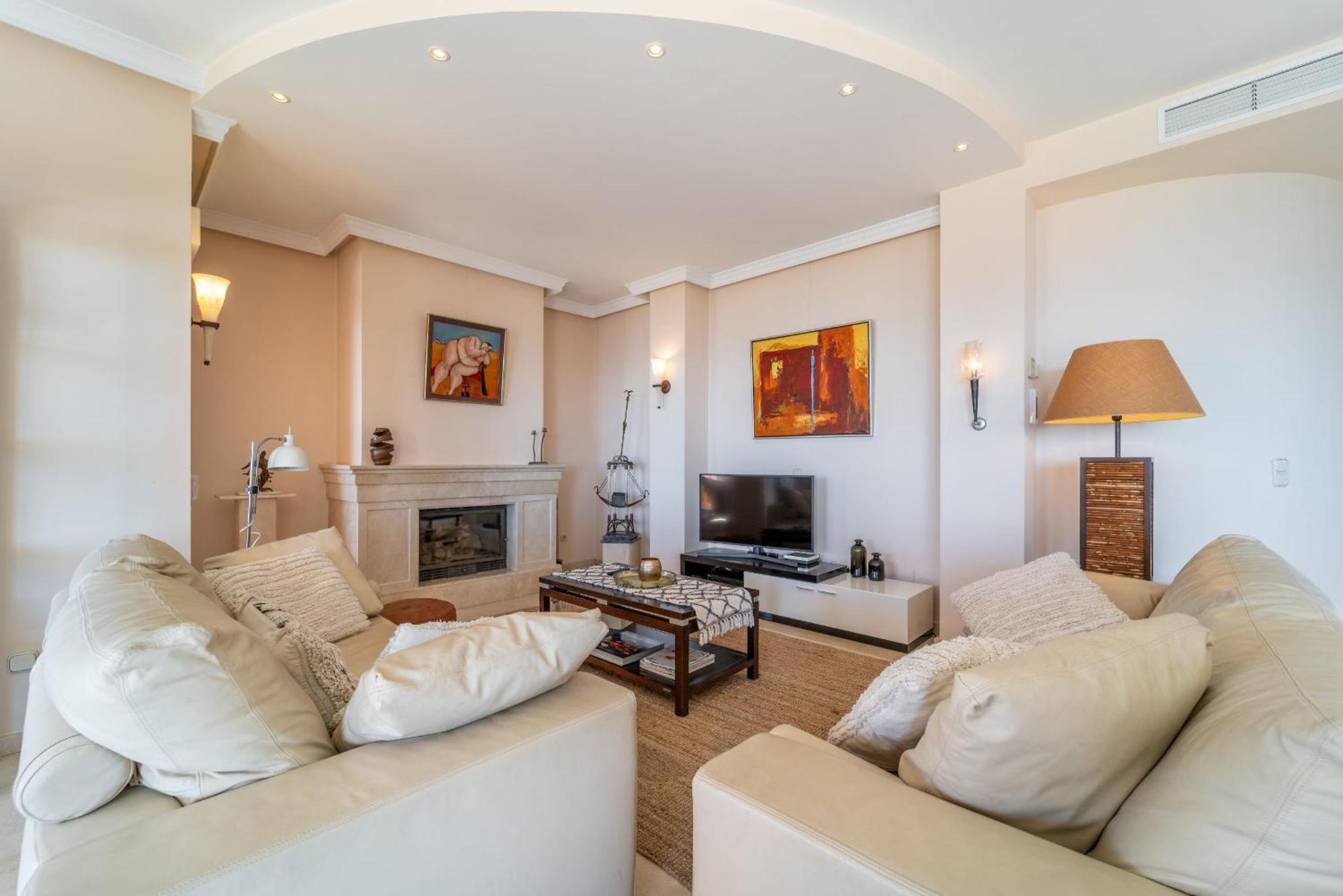 Beachside Villa With Panoramic Sea Views Benalmadena Bagian luar foto