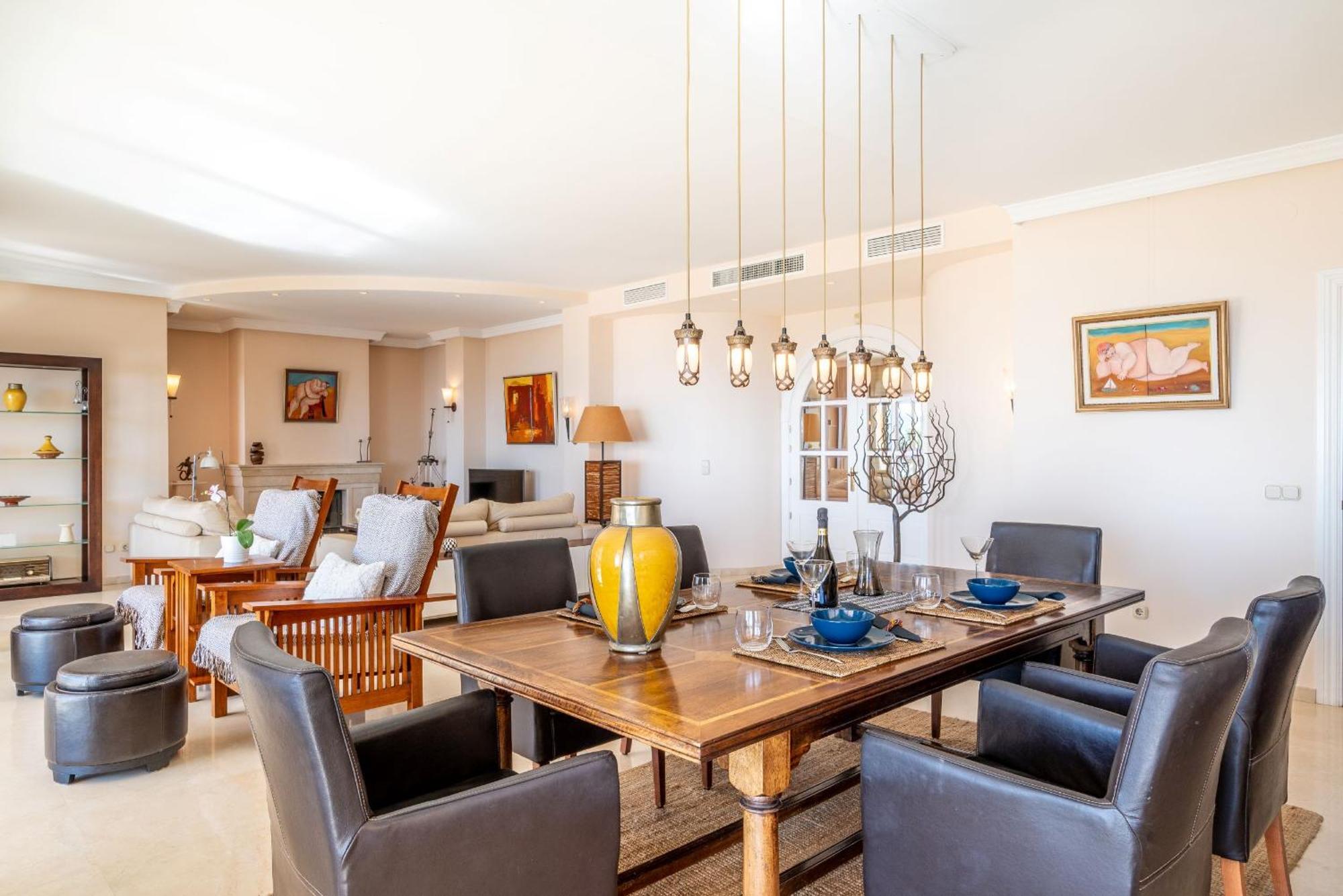 Beachside Villa With Panoramic Sea Views Benalmadena Bagian luar foto