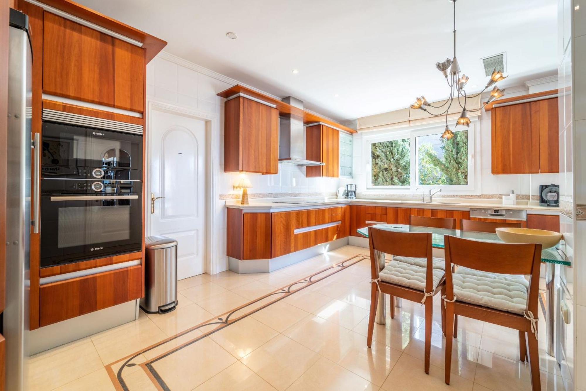 Beachside Villa With Panoramic Sea Views Benalmadena Bagian luar foto